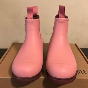Merry People Bobbi Rain Boots in dusty pink